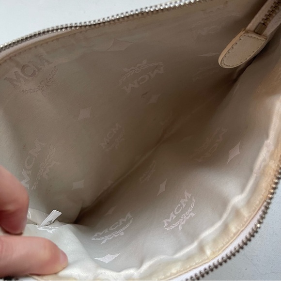 MCM Small Zipper Clutch Pouch in Visetos Canvas White Gray Silver - Picture 6 of 7